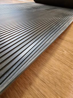 Alternative view of Piso De Goma Acanalado Ancho 1mt Espesor 3mm