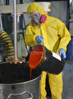 Alternative view of Mameluco Overol Descartable Idem Tyvek Respirable Quimicos