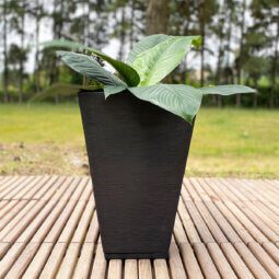 Maceta Plástica Rotomoldeada Piramidal