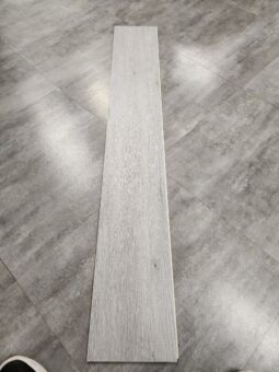 Alternative view of Piso Listón Spc Encastrable Click Domus 4,5mm Madera 2,68mt2 Gris