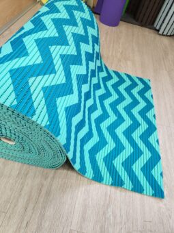 Alternative view of Camino Antideslizante Esponjoso Foam Ancho 65cm Diseño X Mtl Zigzag Verde